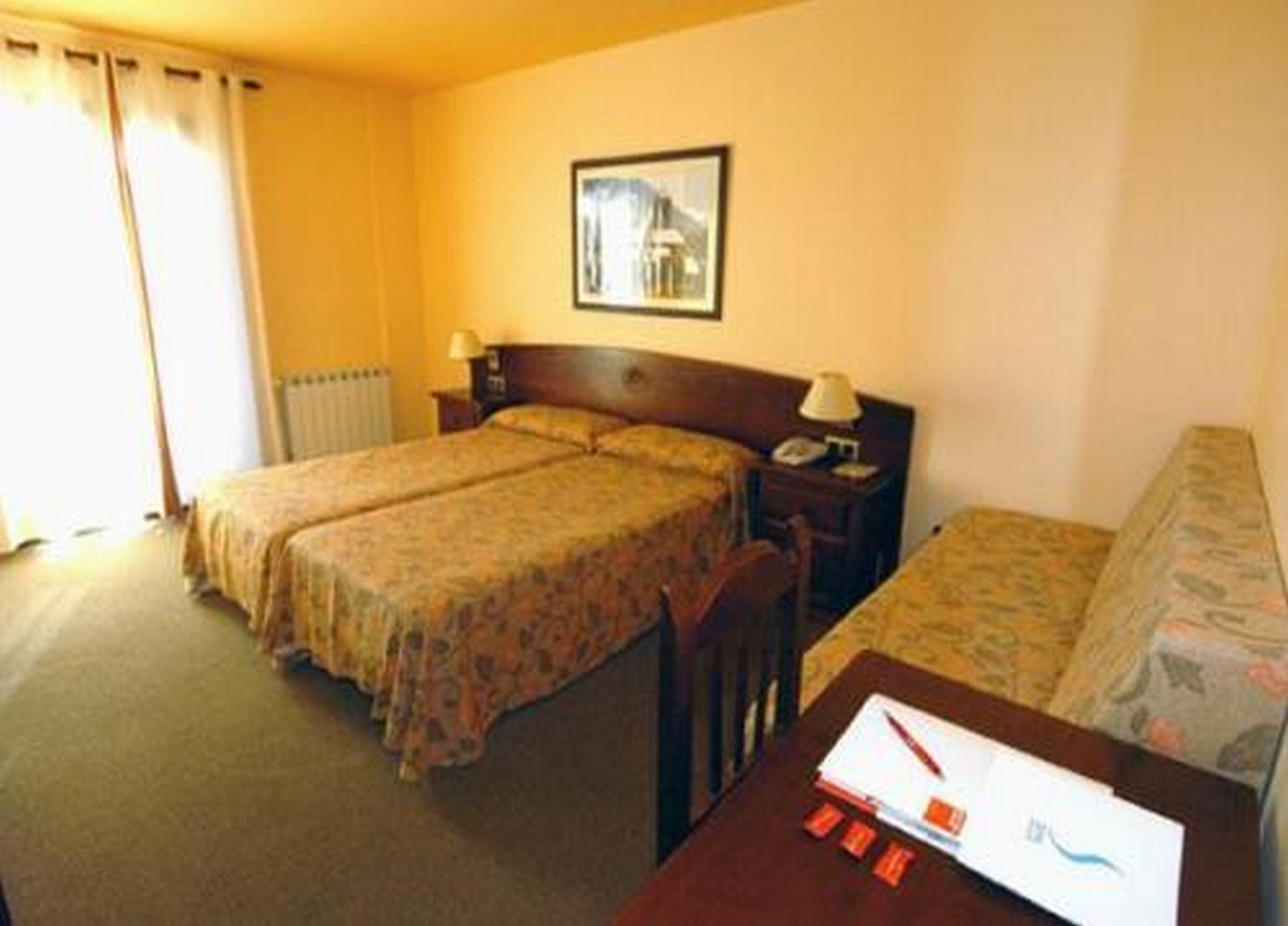 Hotel Romanic Estación Dış mekan fotoğraf