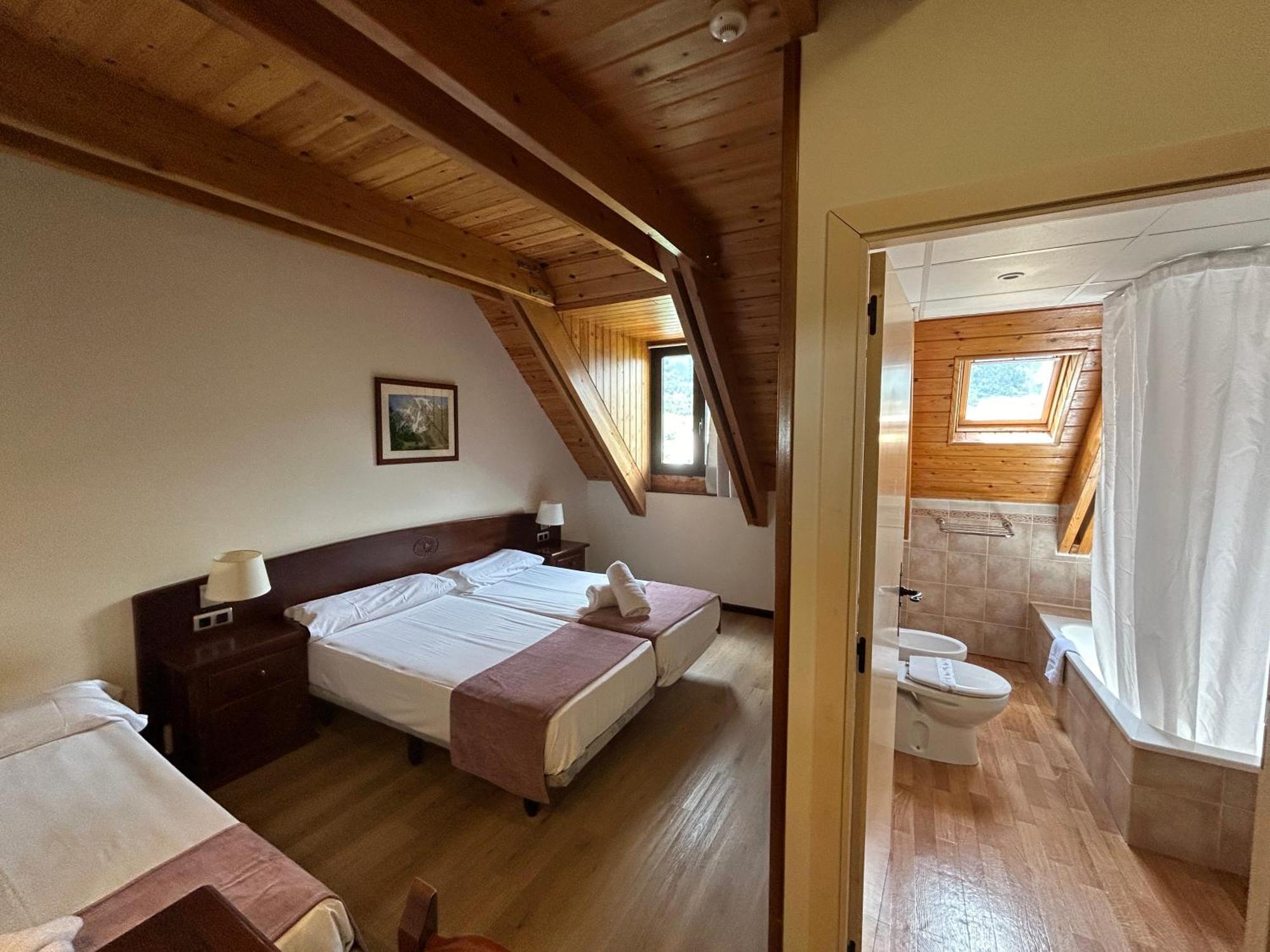 Hotel Romanic Estación Dış mekan fotoğraf