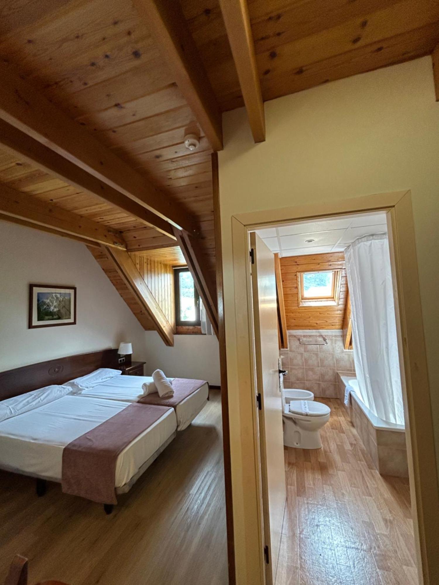 Hotel Romanic Estación Dış mekan fotoğraf