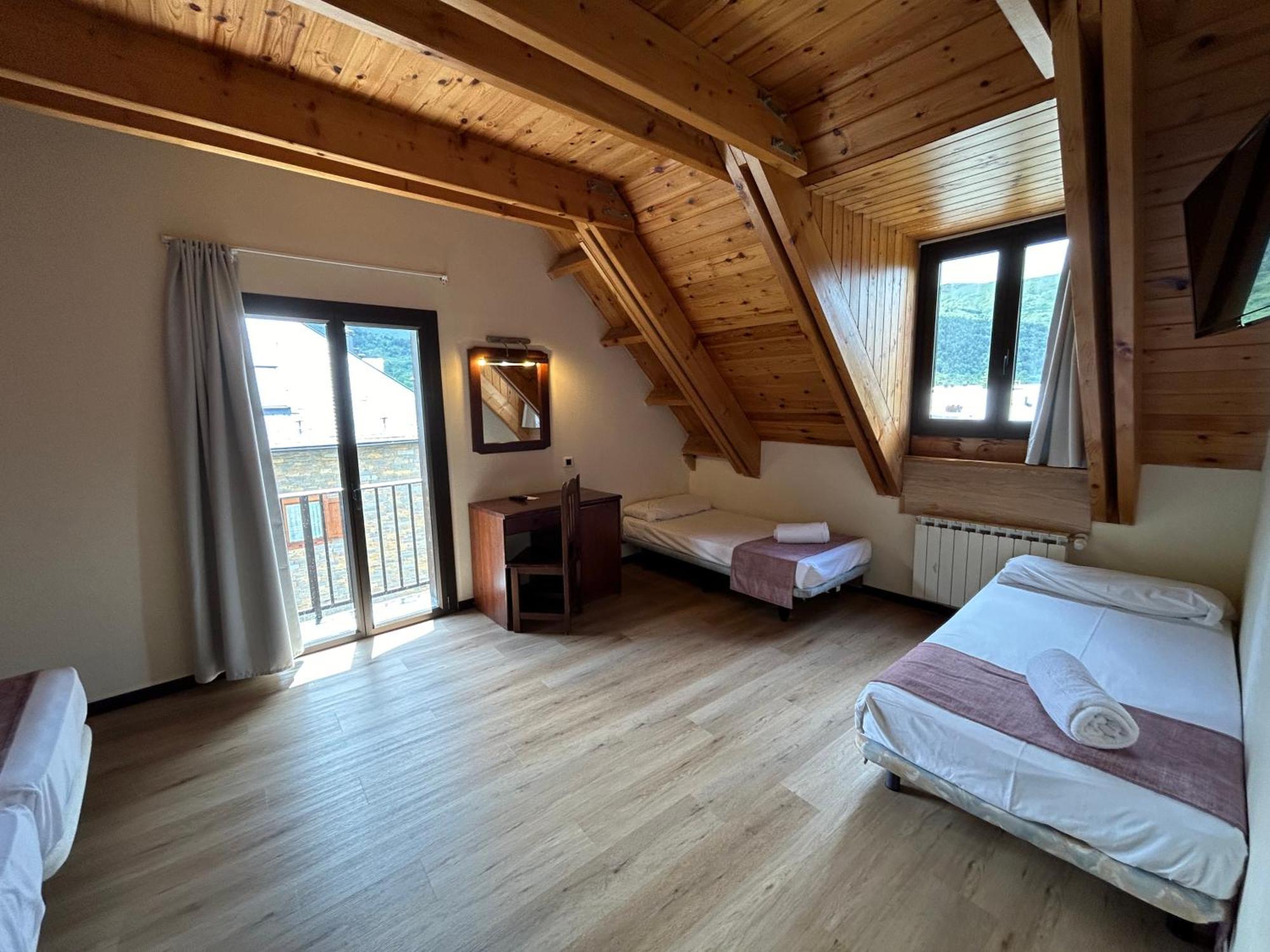 Hotel Romanic Estación Dış mekan fotoğraf