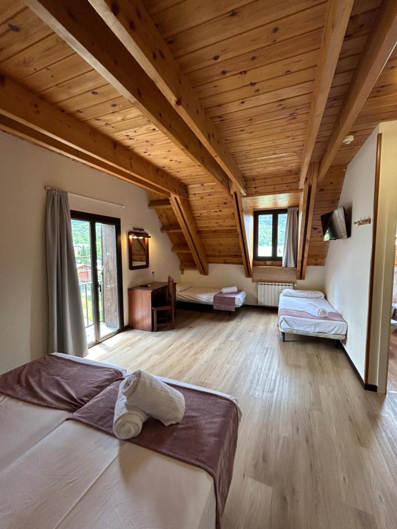 Hotel Romanic Estación Dış mekan fotoğraf