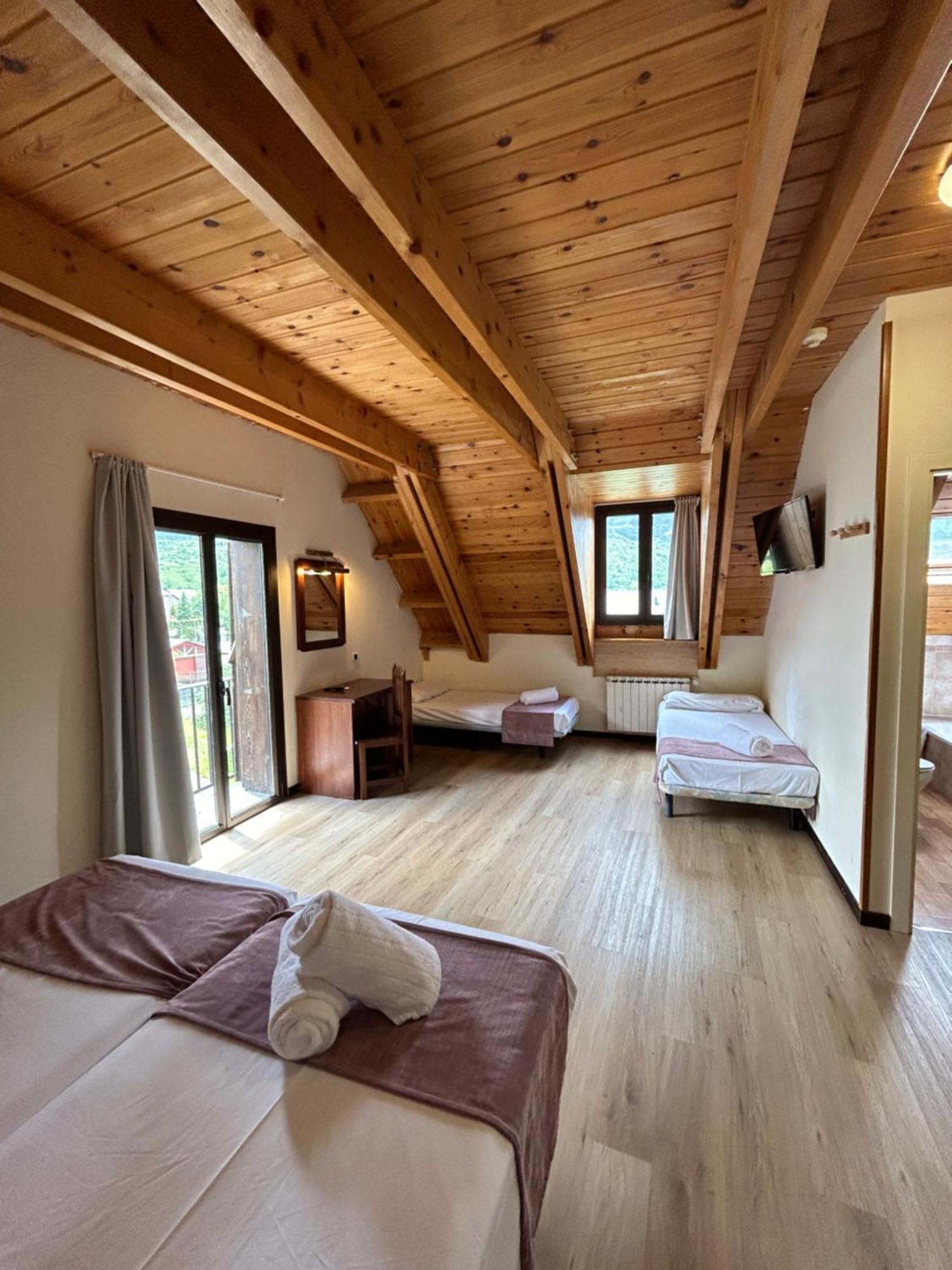 Hotel Romanic Estación Dış mekan fotoğraf